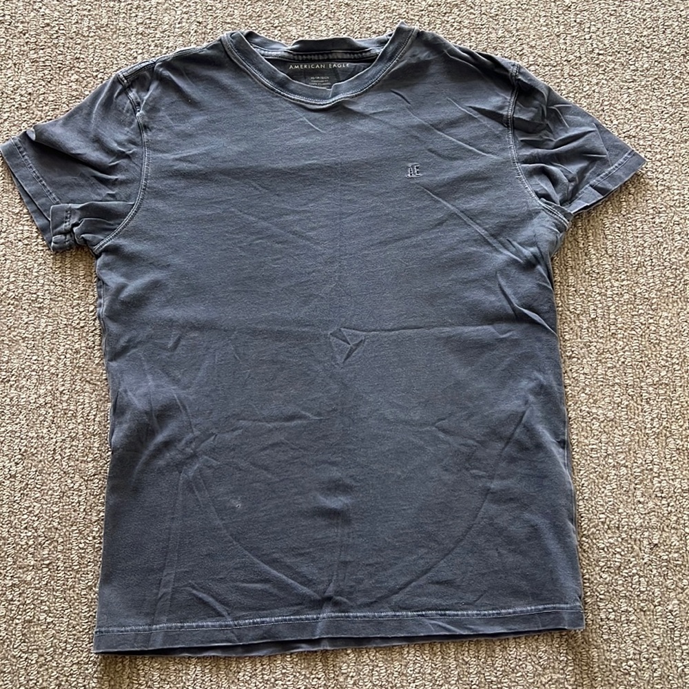 Light grey American Eagle T shirt
